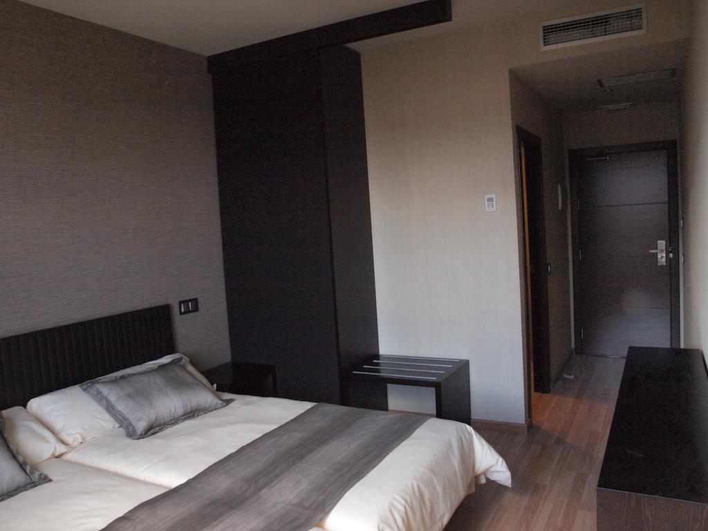 Dinastia Hotel Getafe Luaran gambar