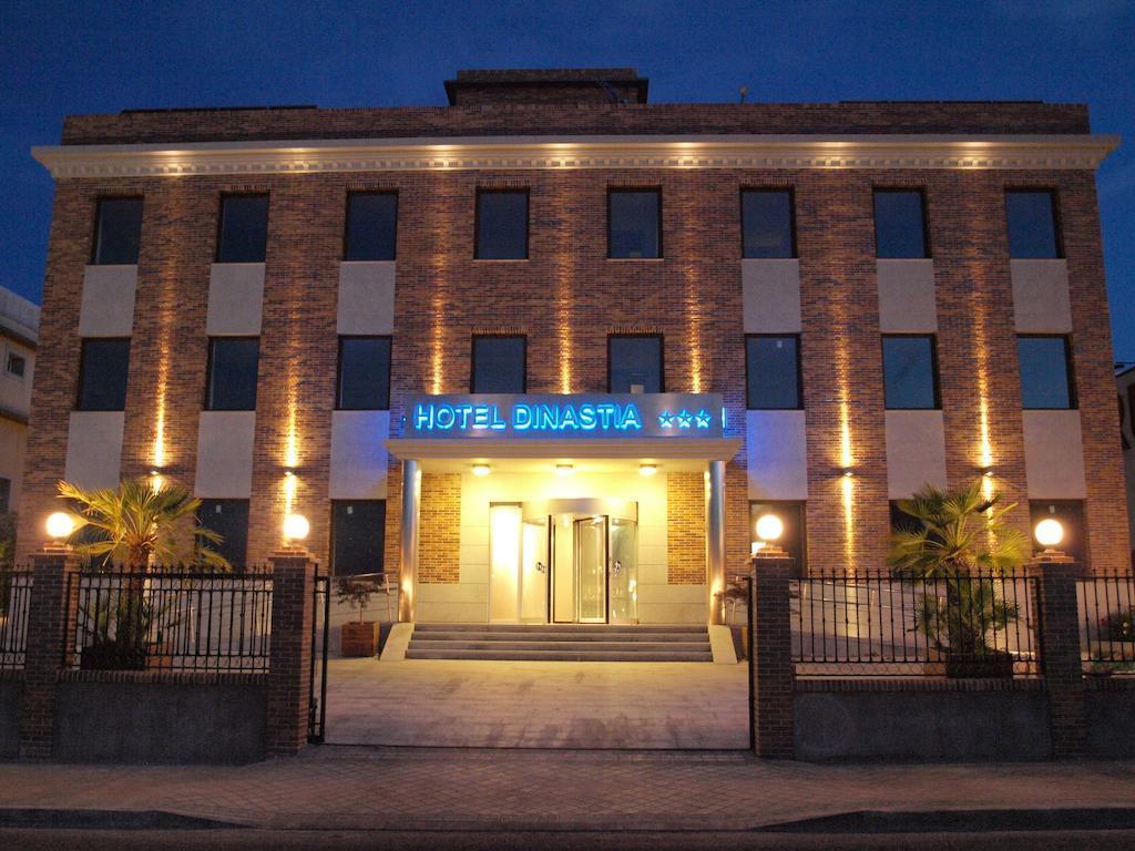 Dinastia Hotel Getafe Luaran gambar