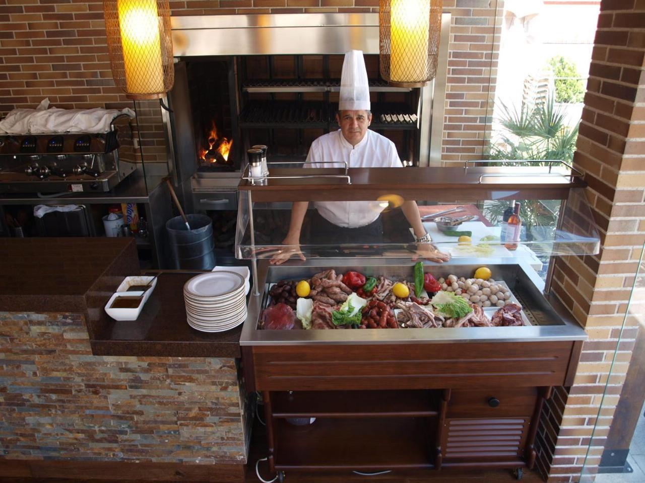 Dinastia Hotel Getafe Luaran gambar