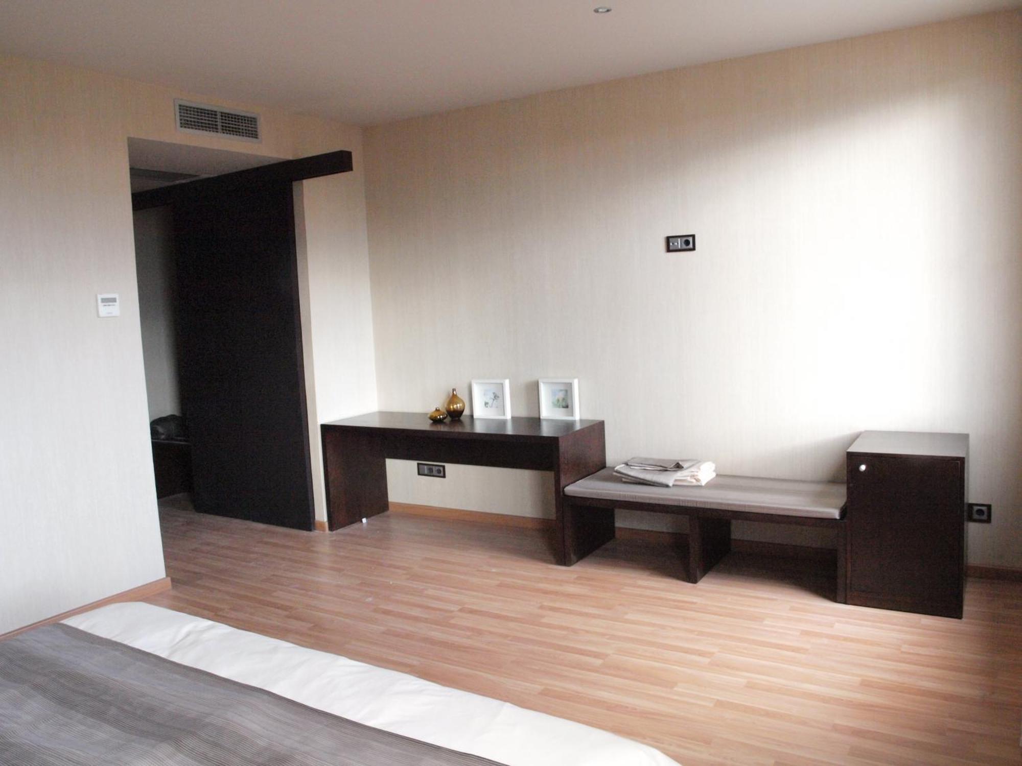 Dinastia Hotel Getafe Bilik gambar