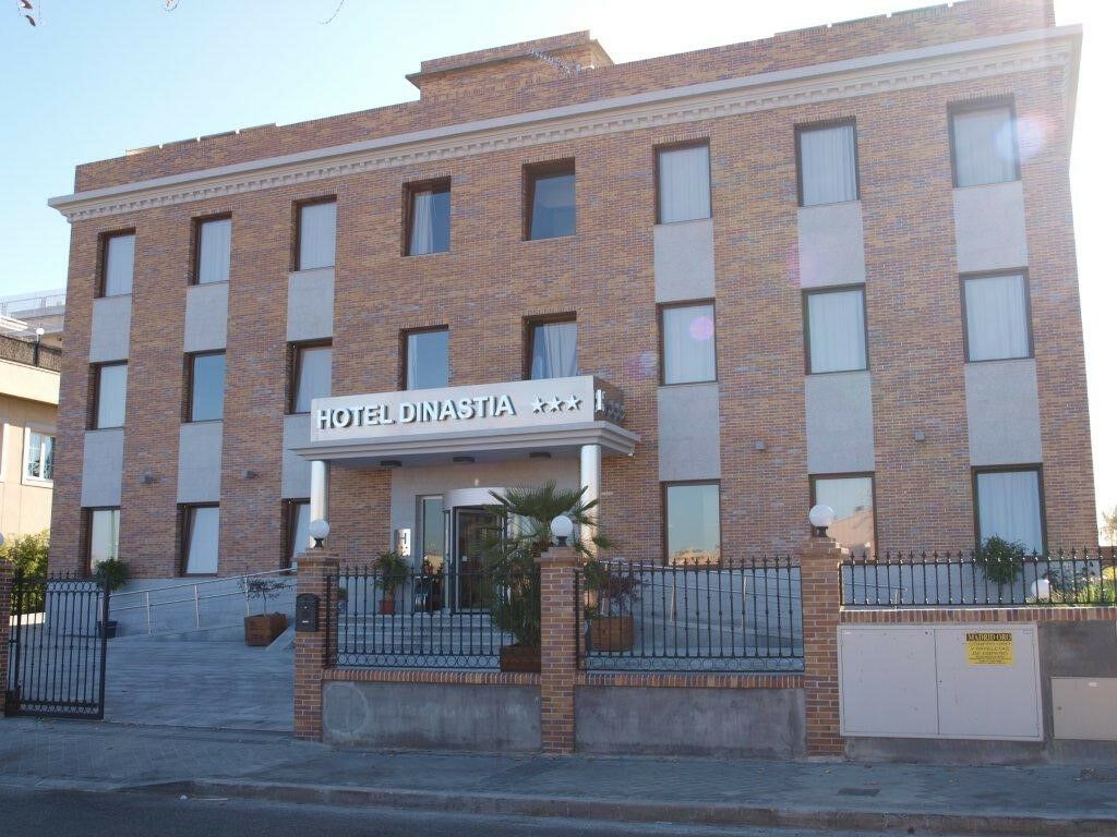 Dinastia Hotel Getafe Luaran gambar